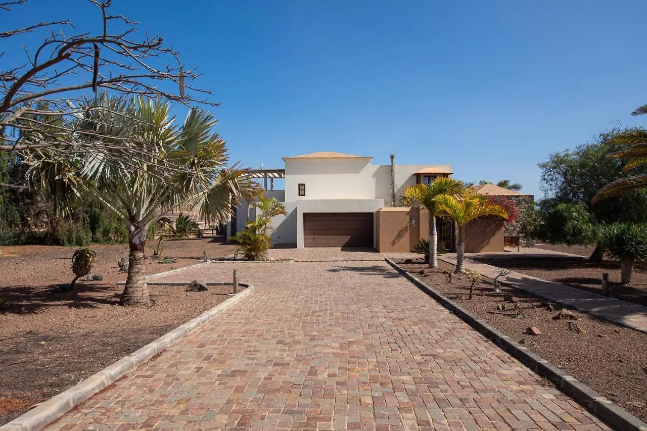 Homeforguest Oasis Villa With Swimming Pool In 4000M2 Garden Трикивихате