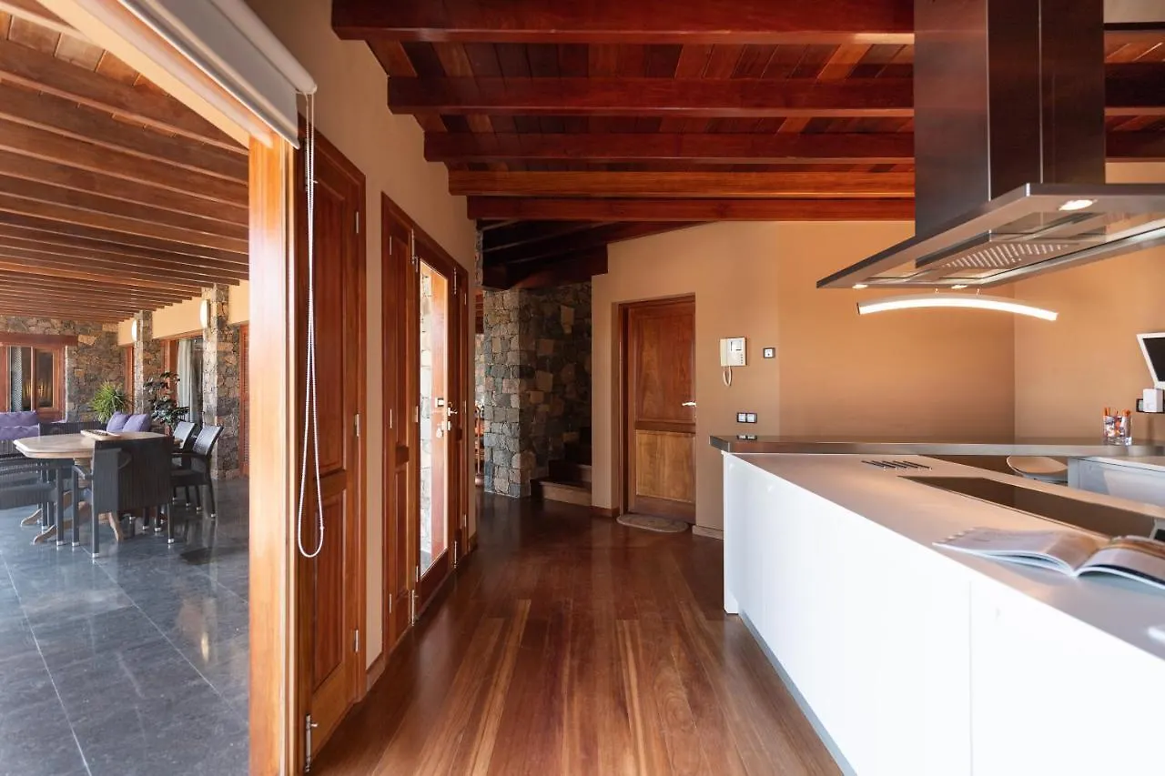 Homeforguest Oasis Villa With Swimming Pool In 4000M2 Garden Трикивихате