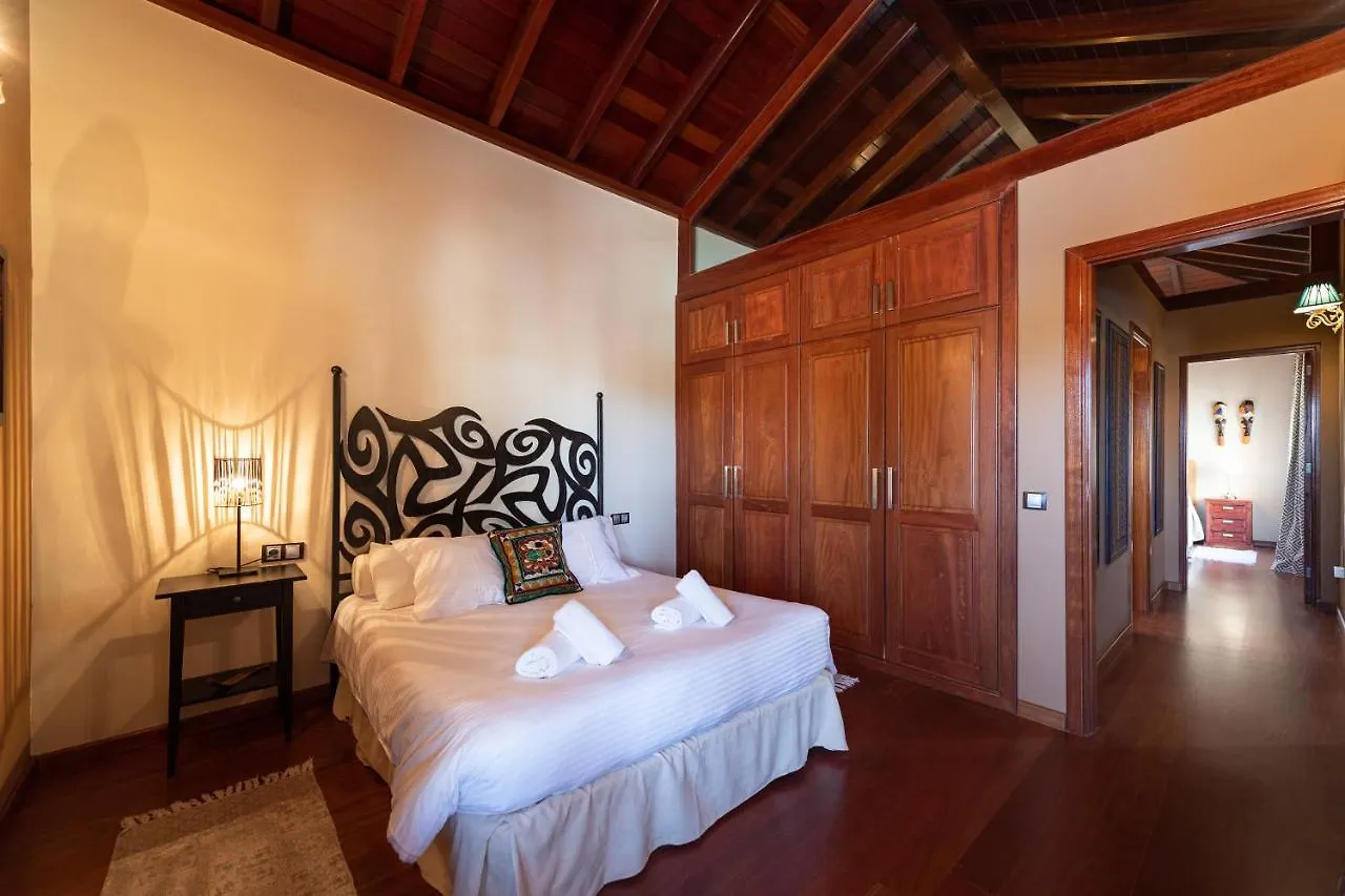 Homeforguest Oasis Villa With Swimming Pool In 4000M2 Garden Трикивихате
